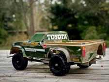 Kyosho Circuit20 Toyota Hilux