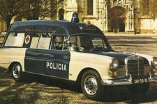 Mercedes W110 fintail ambulance